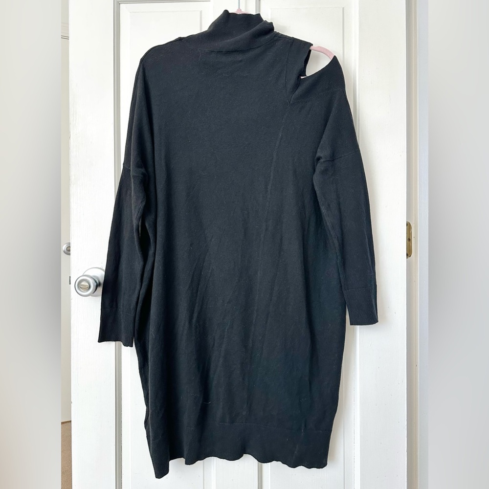 LOVE TOKEN Black Turtleneck Sweater Asymmetrical Tunic Lagenlook Cut-out Size M - Picture 4 of 12